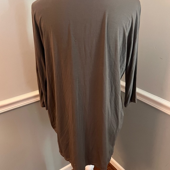 Michael Stars One Size Elbow Sleeve High-Low Top - Picture 2 of 5